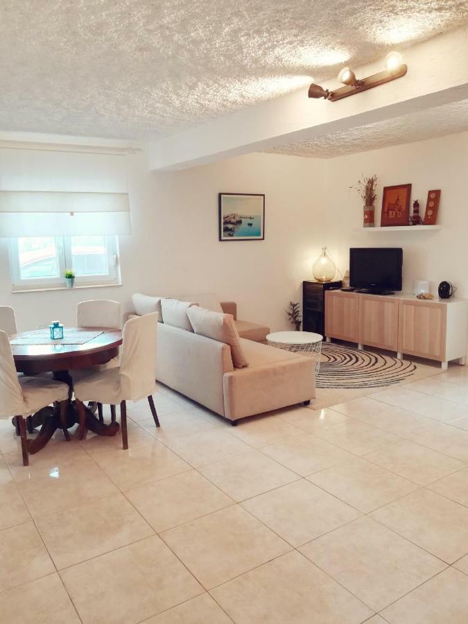 House For Rent Paola Villa Razanac Exterior photo