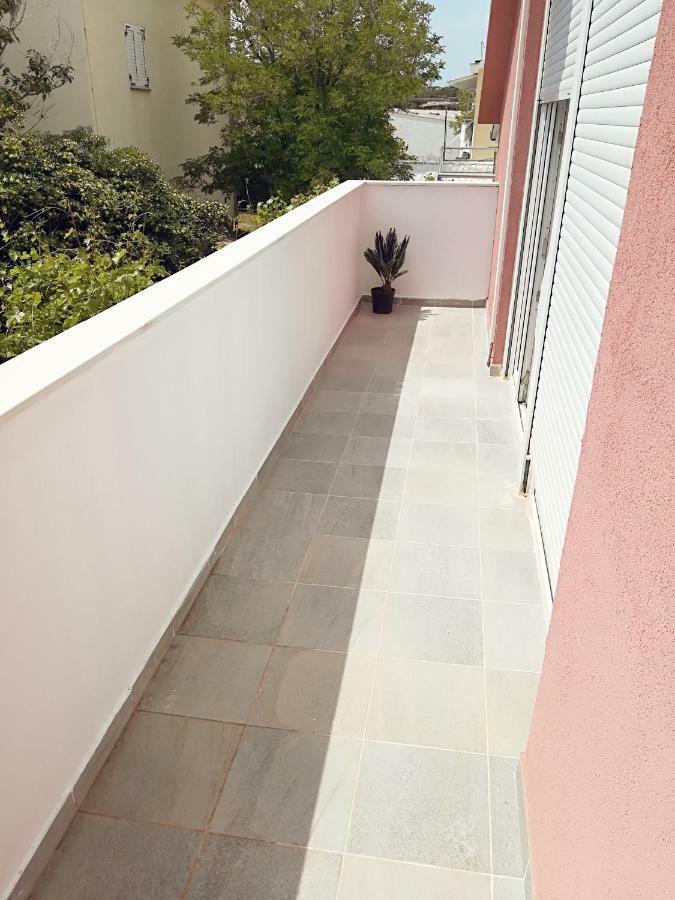 House For Rent Paola Villa Razanac Exterior photo