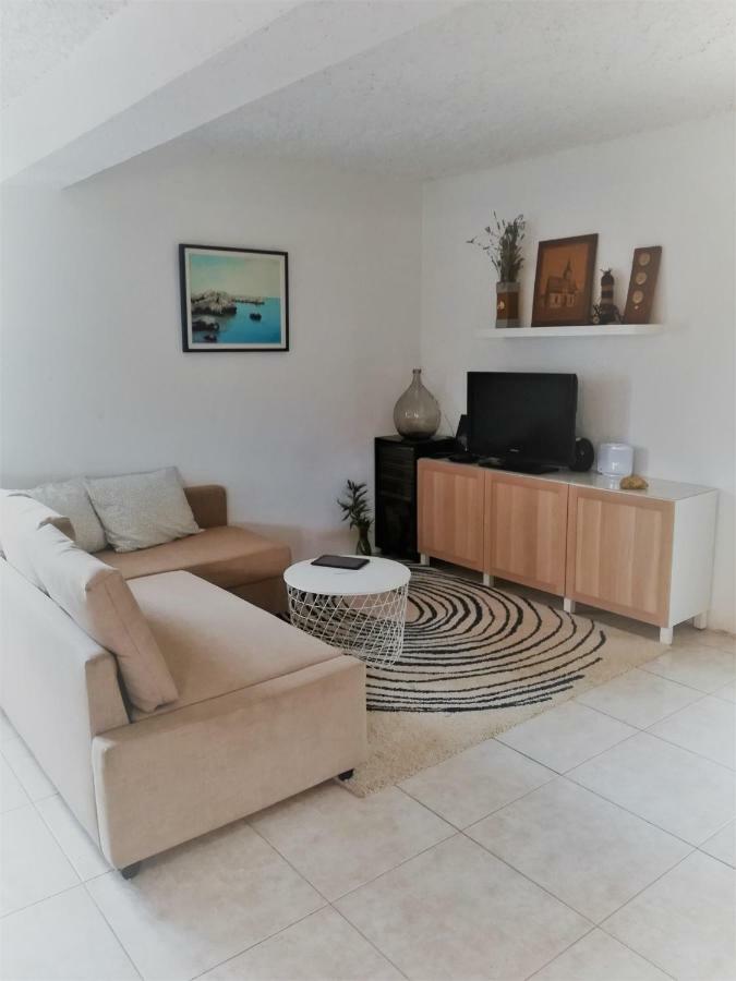 House For Rent Paola Villa Razanac Exterior photo